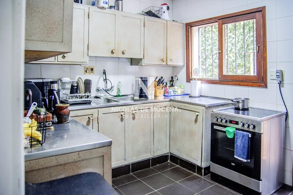 Excelente chalet de 5 dormitorios en venta a pasos de Playa