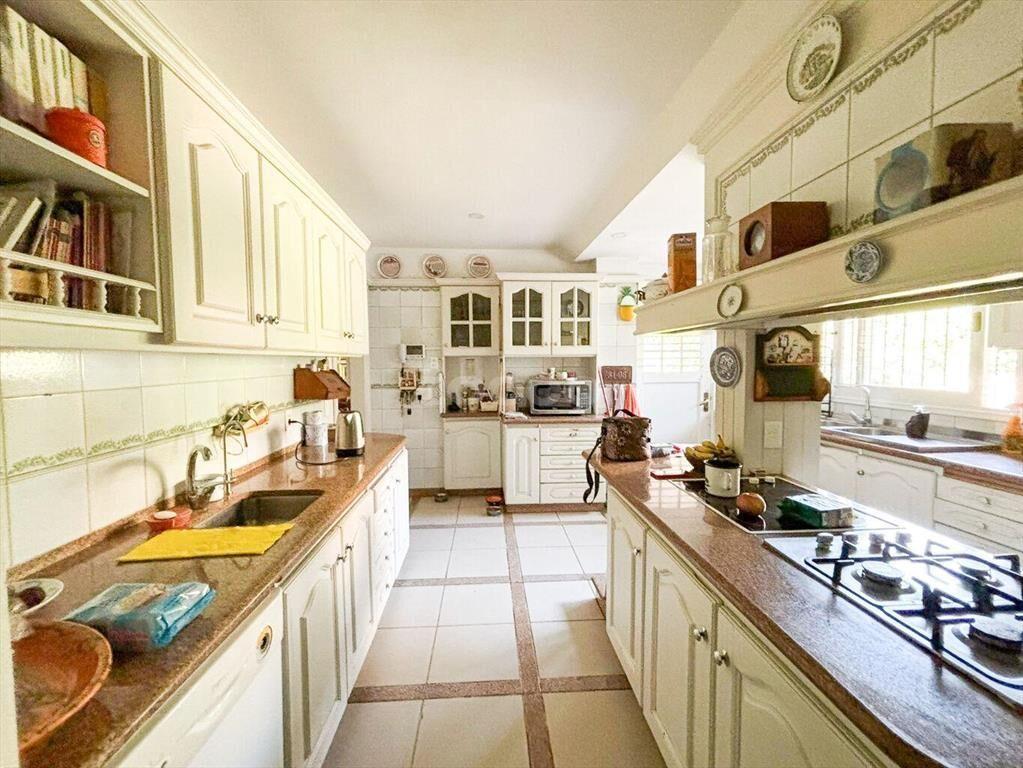Casa en venta en el Prado, con gran jardín y piscina a metr
