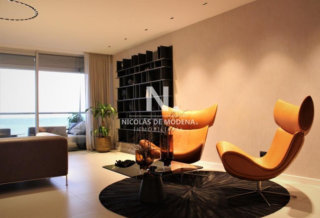 Exclusivo Penthouse en torre de Categoria