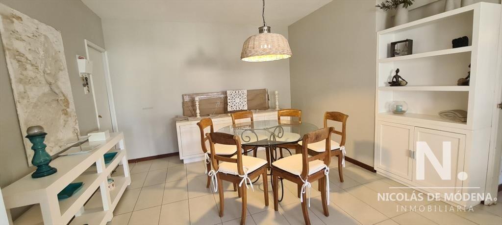 Apartamento en Peninsula, 2 dormitorios