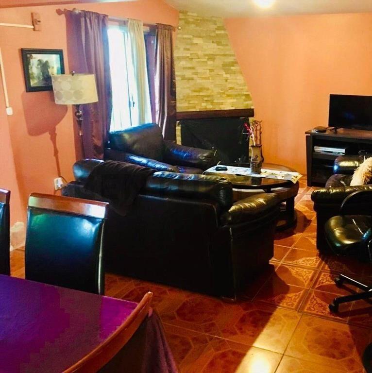 Hermosa casa 2 plantas en Salinas, 4 dorm. 2 baños con ga...