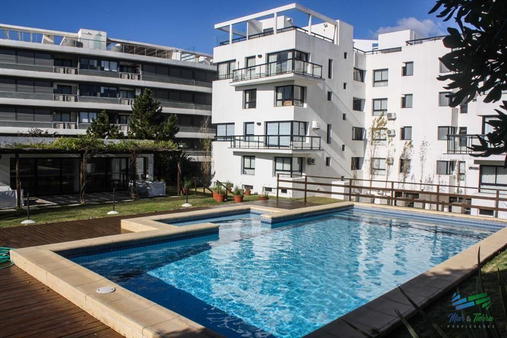 En Venta Apartamento 3 Dormitorios playa Brava,