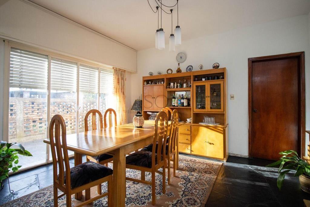 Venta Casa 4 dormitorios y apartamento independiente en Sol