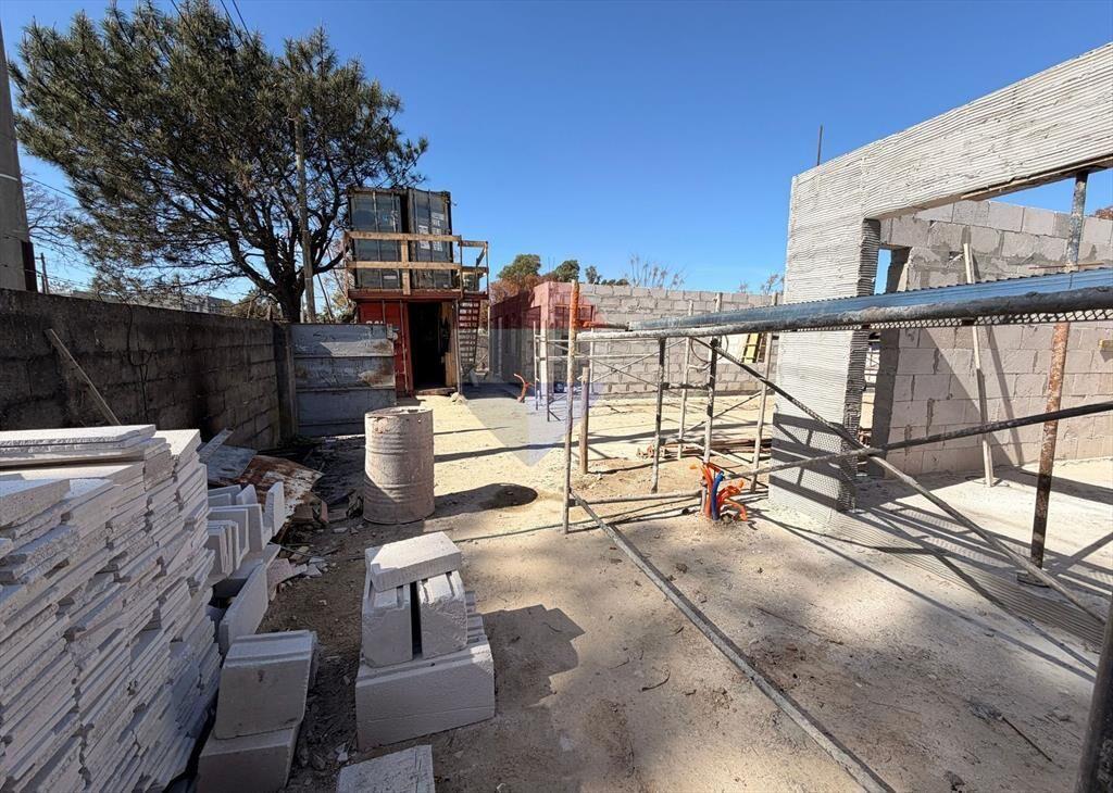 VENTA DUPLEX 2 DORM PARQUE MIRAMAR GRINDELIA II