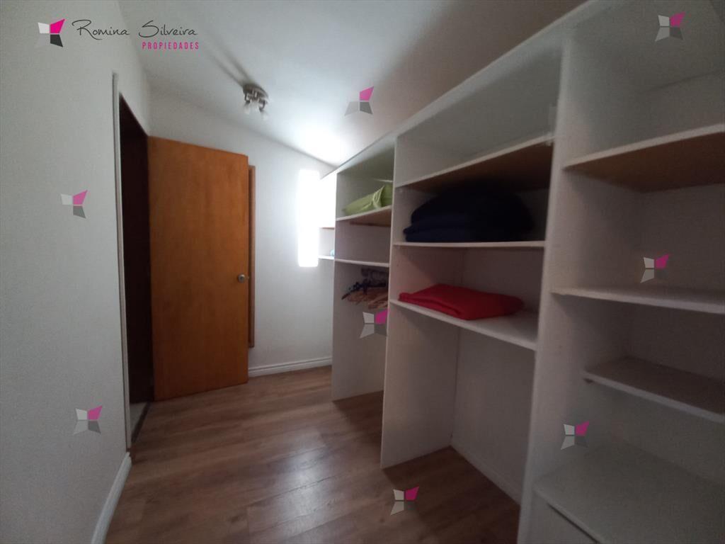 Vende casa de 3 dormitorios totalmente reformada. Con pisci