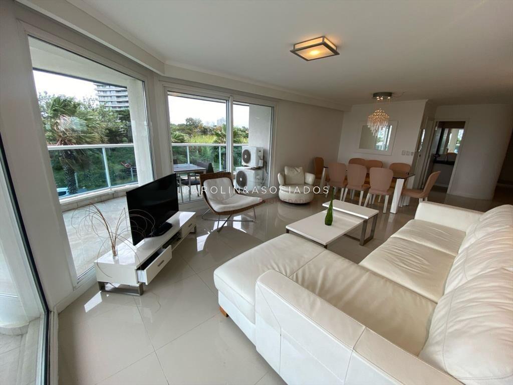 Apartamento en venta de 3 dormitorios en Casino