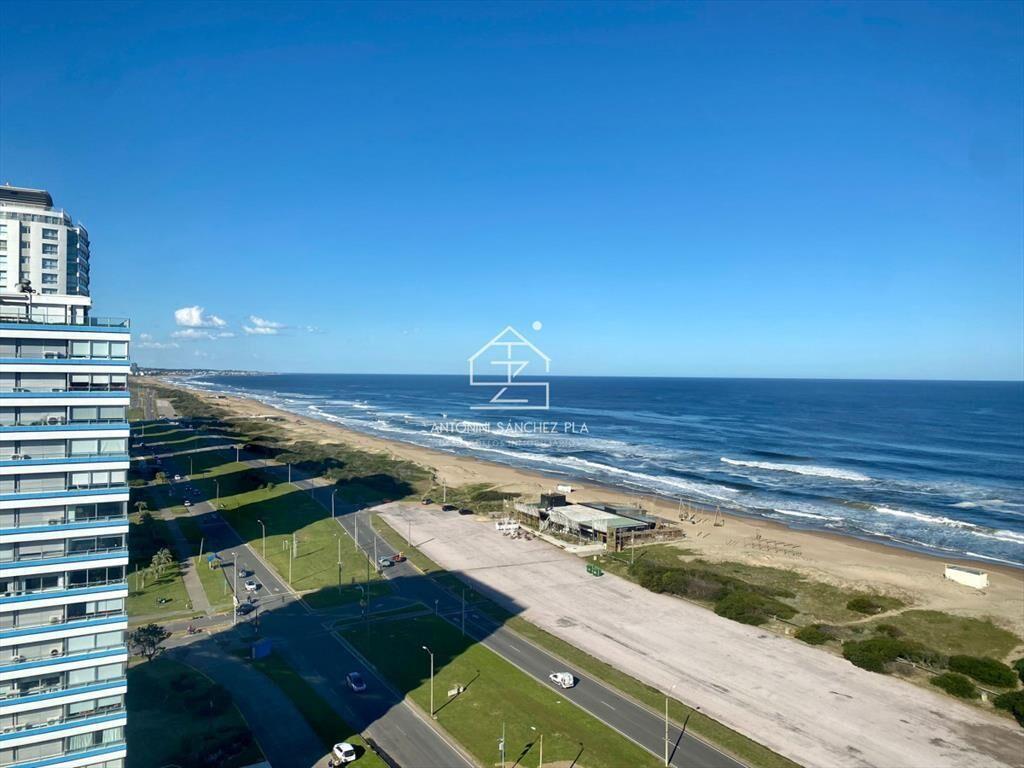 Apartamento en alquiler temporal, de 3 en playa