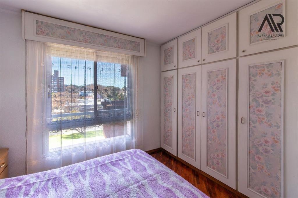 Apartamento en venta c/ cochera en Malvin