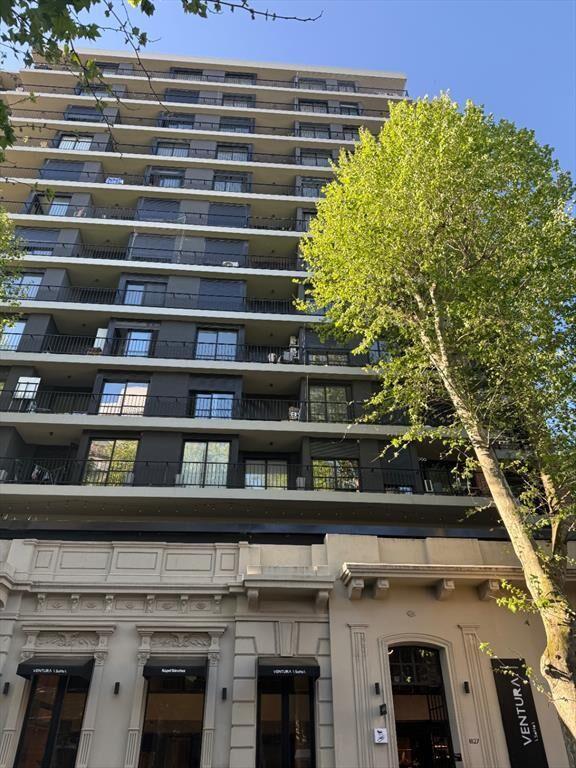 Apartamento En Alquiler En Cordón Monoambiente Muy Luminoso