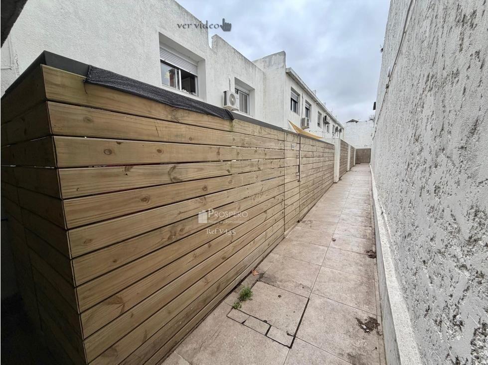 v435/5 alquiler duplex 1 dorm la comercial c/patio casi a es