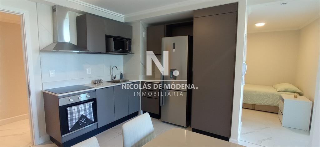 Apartamento en venta, frente al mar, playa mansa, 1 dormito