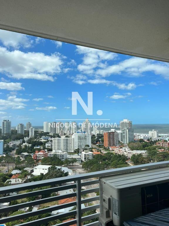 Hermoso apartamento con excelente vista!