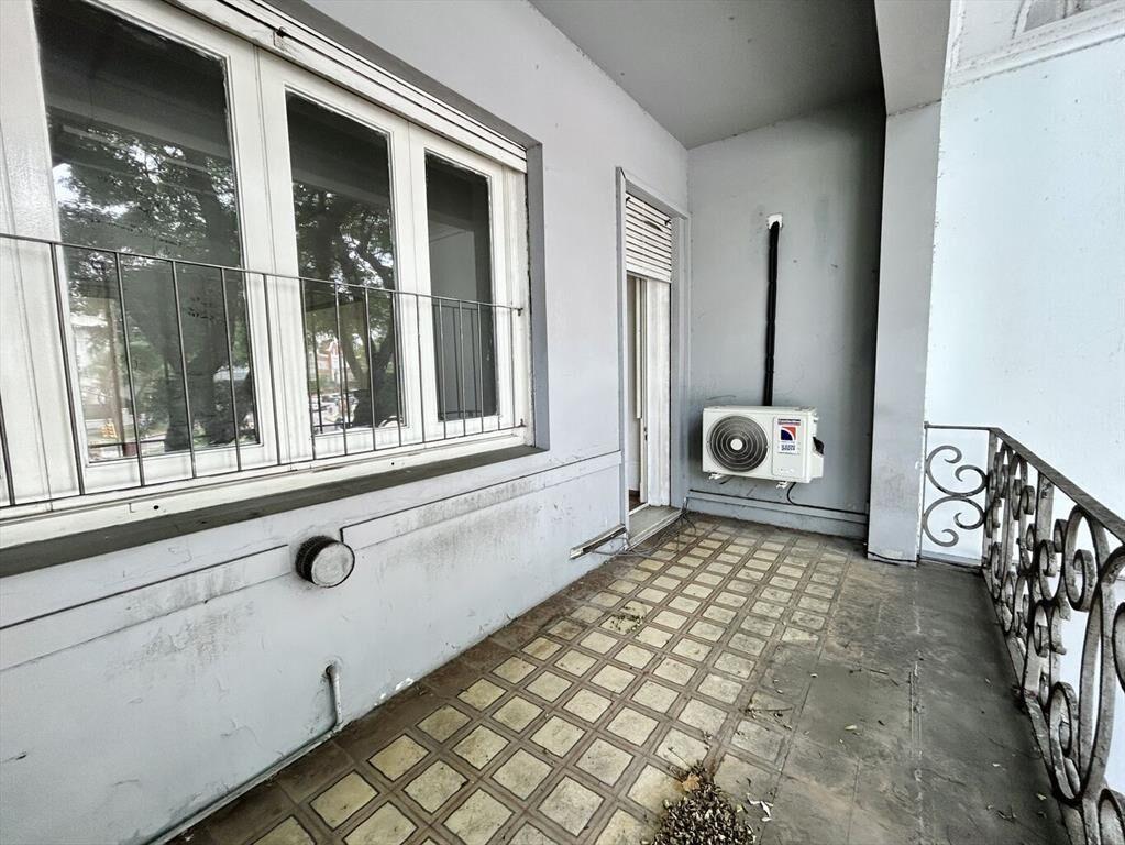 Venta casa 840metros limite entre pocitos y parque rodo