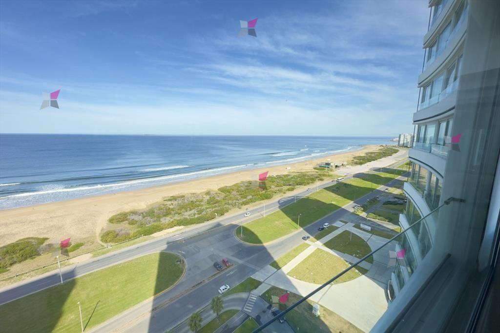 Apartamento de 3 dormitorios en torre de categoría - Prime