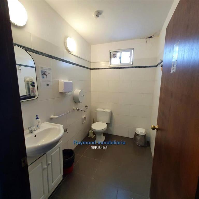 Venta local para oficinas de 580m2 en Sayago