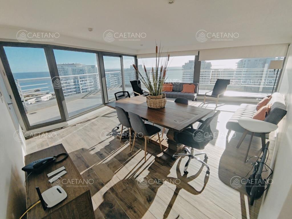 VENTA DE HERMOSO PENTHOUSE DE 2 DORMITORIOS CON Y