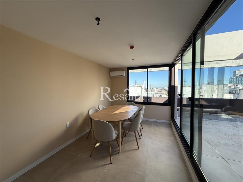 VENTA 1 DORMITORIO CON PATIO Y PARRILLERO A EN