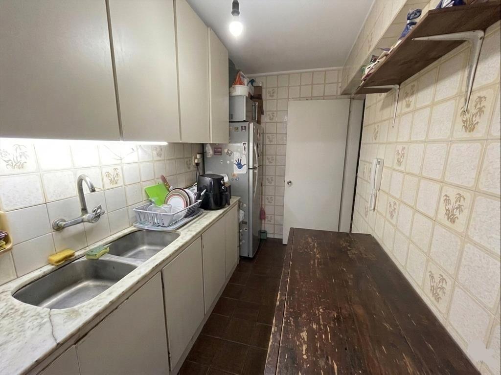 Venta Apartamento Tres Dormitorios y Garaje en Pocitos