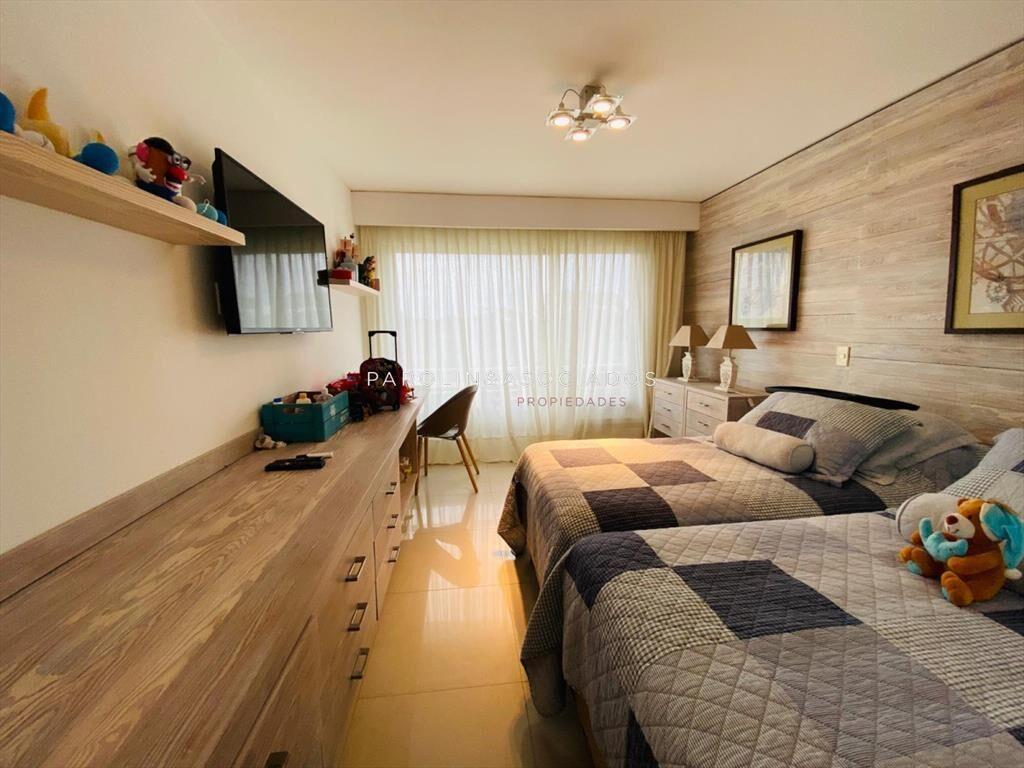 Apartamento en venta de 3 dormitorios en Terrazas