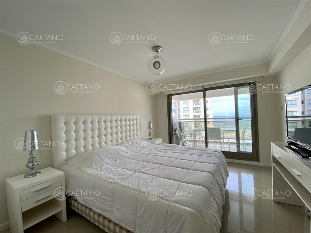 Venta apartamento 3 dormitorios playa brava Punta
