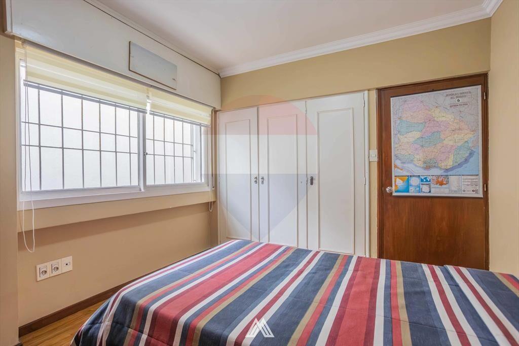 Venta apartamento tres dormitorios garaje Pocitos