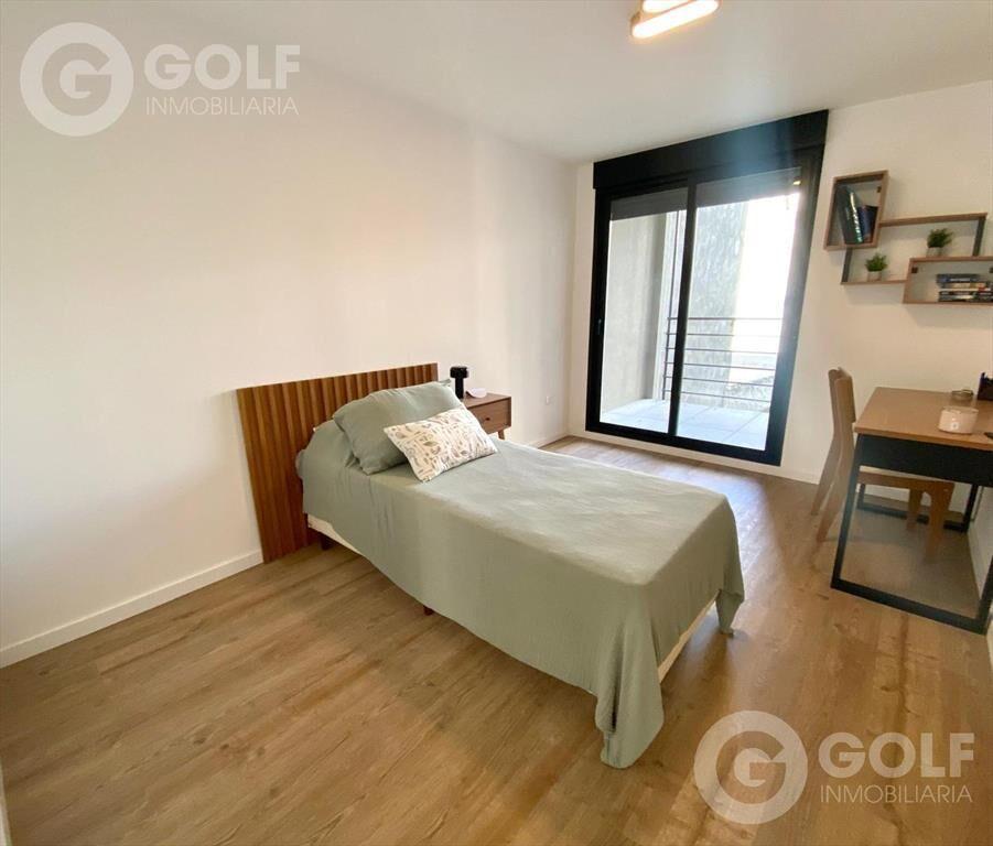 Venta de apartamento de dos dormitorios con terraza- Centro