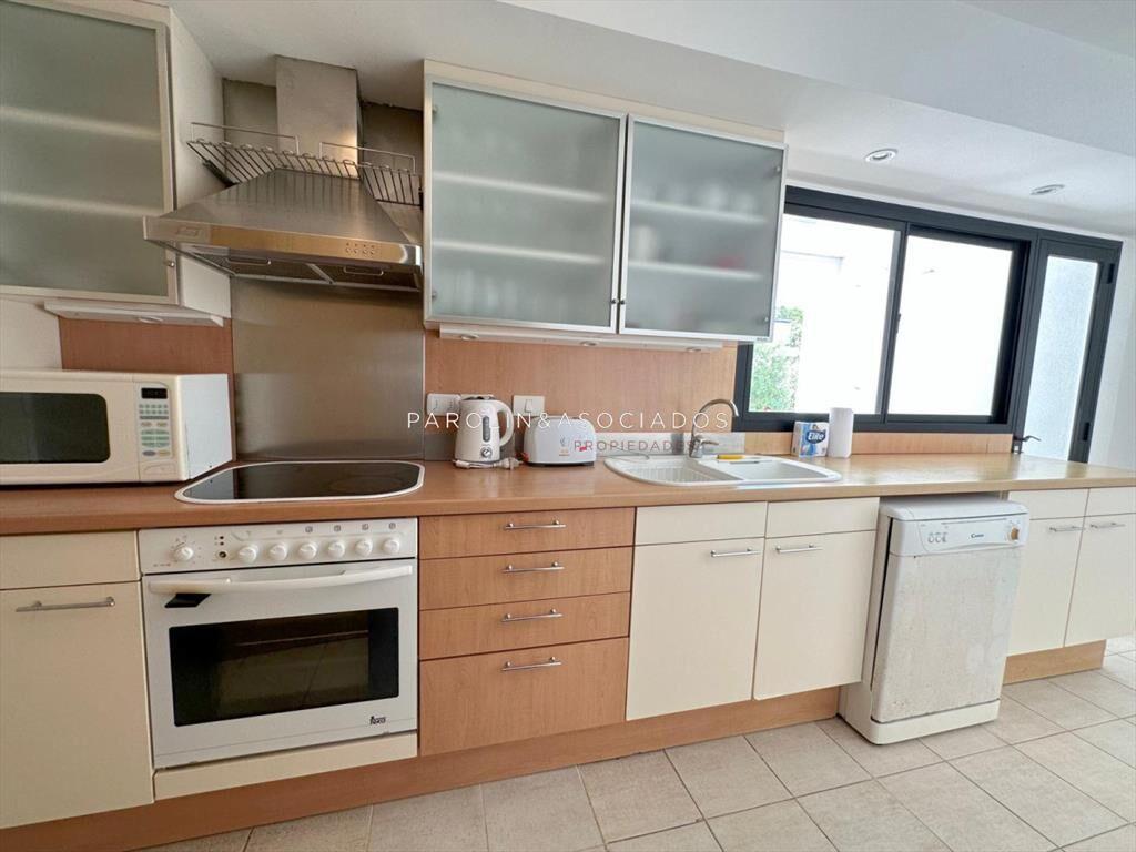 Apartamento en venta en primera linea de brava de