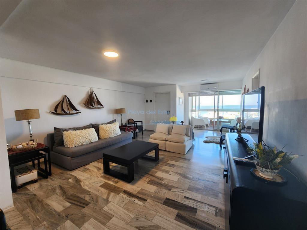 Apartamento en Peninsula, 3 dormitorios *