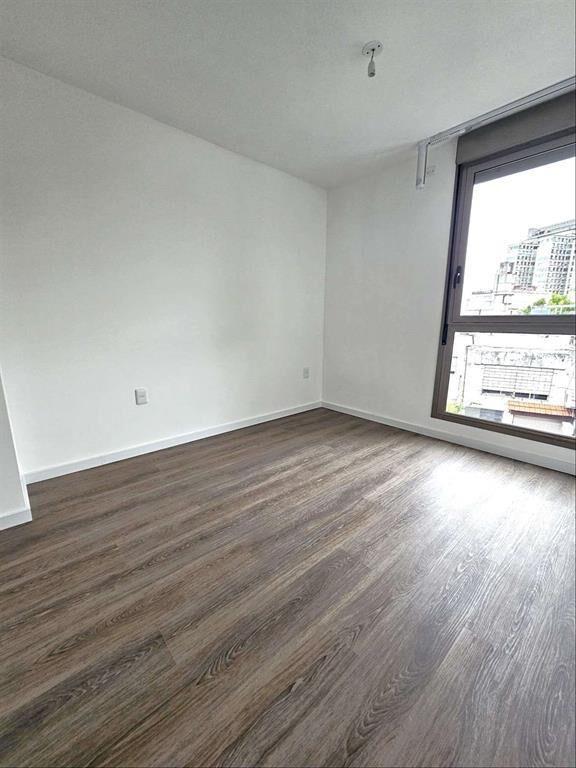 VENTA APARTAMENTO 1 DORM CON TERRAZA Y PATIO