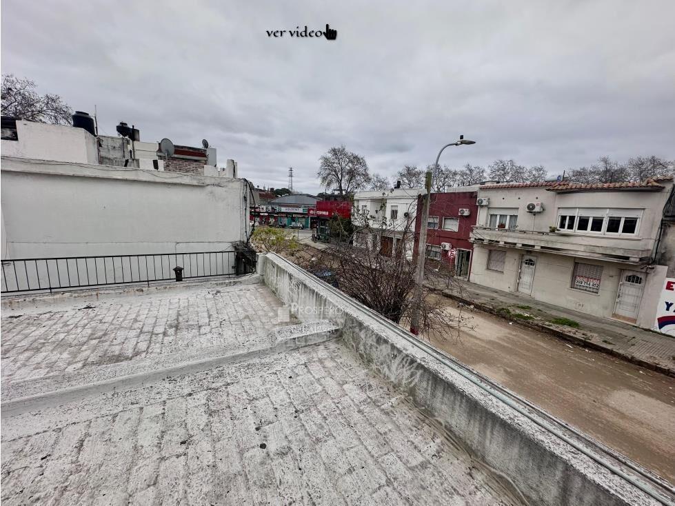 AL2351/1 venta casa ph 2 dorm reducto patio