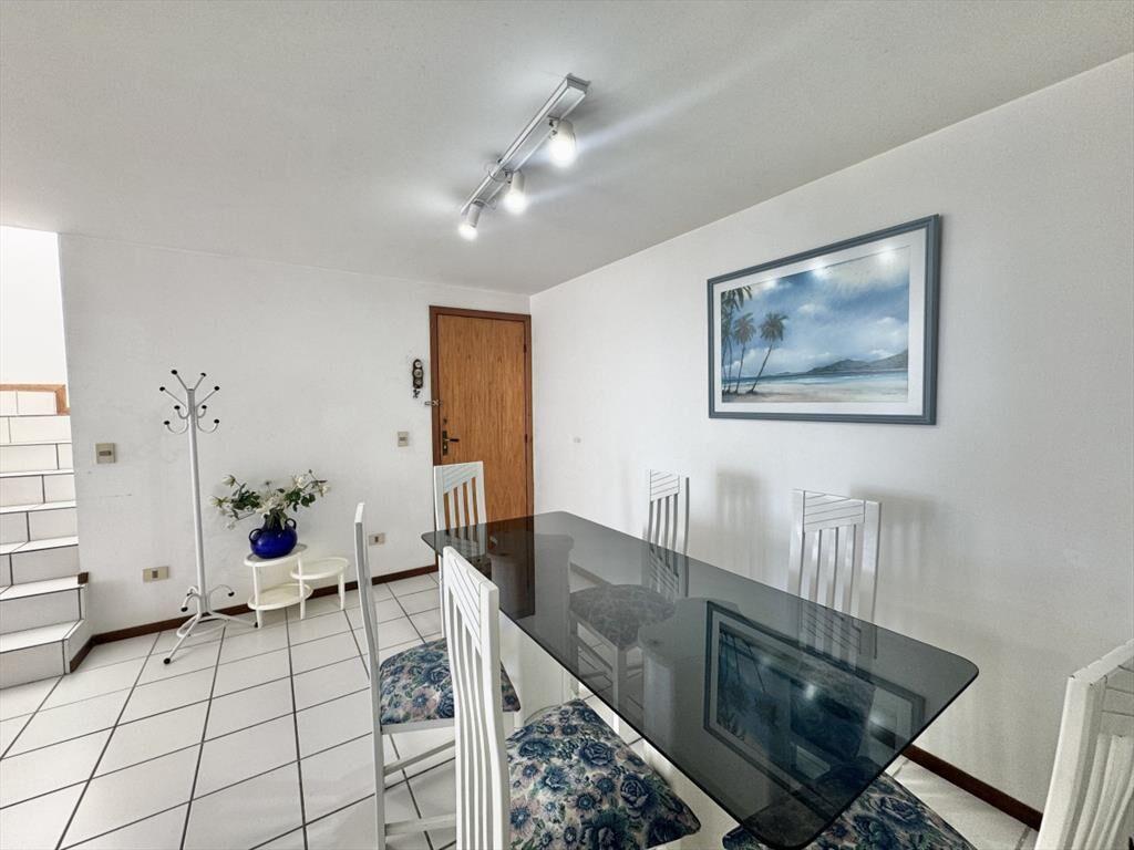 PENT-HOUSE EN VENTA DE 2 DORMITORIOS Y PARRILLERO