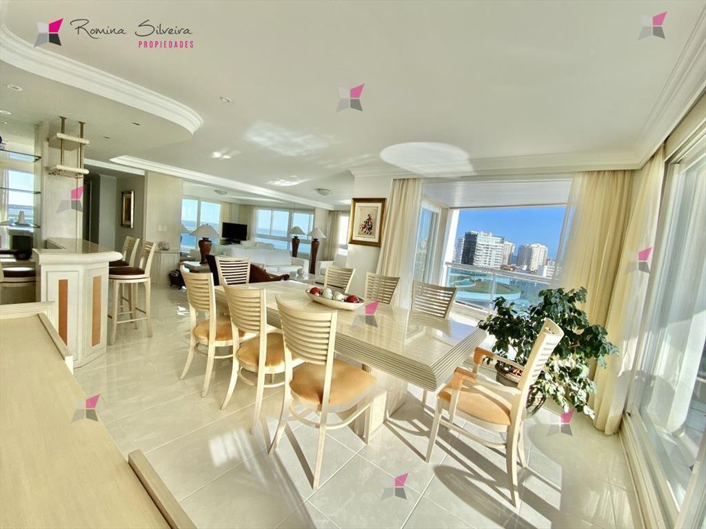 APARTAMENTO DE 3 DORMITORIOS EN ALQUILER - PLAYA