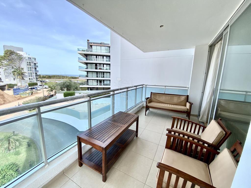 Venta de Apartamento 3 DORMITORIOS + DEP en Playa