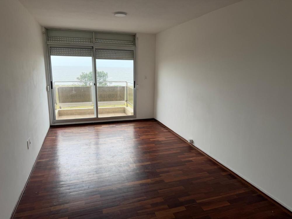 Venta apartamento 1 dorm en Malvin, Rambla Rep. de Chile