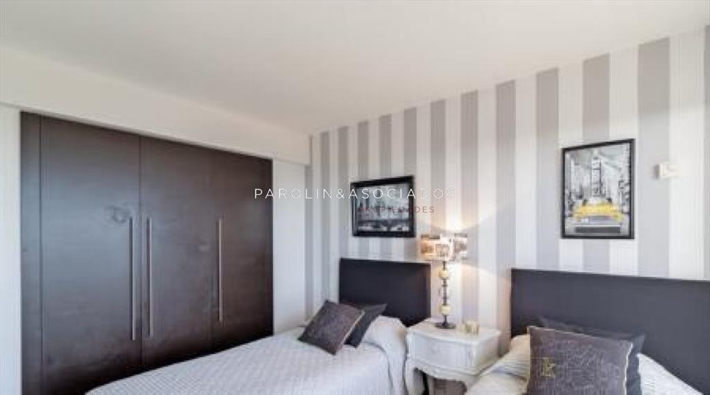 Hermoso apartamento en venta en piso alto en Yoo,