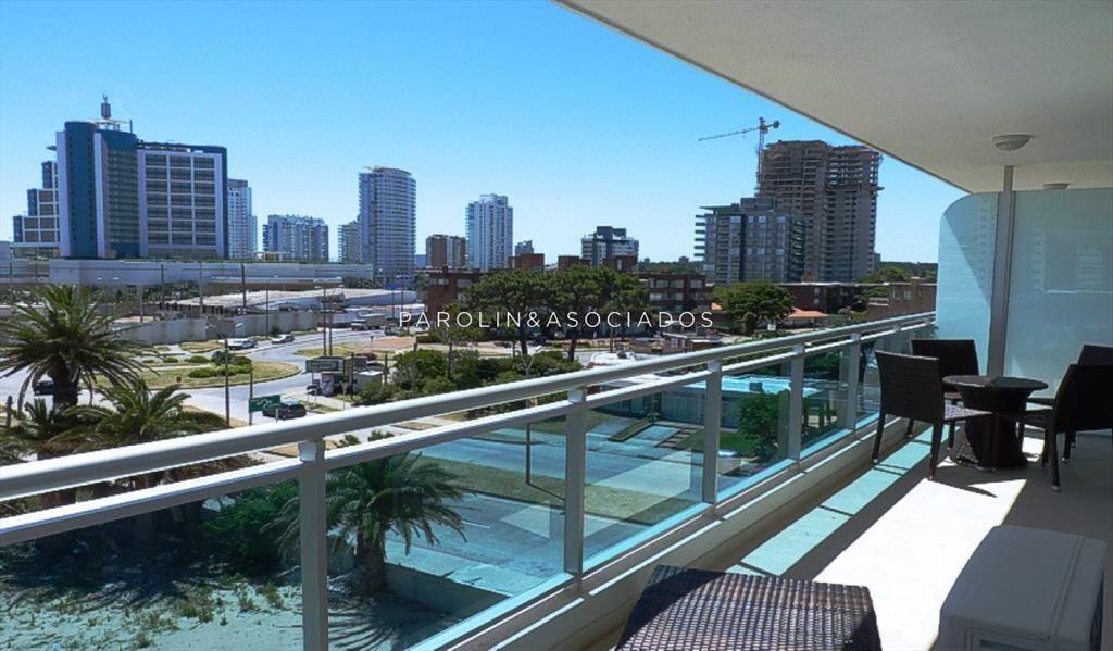 Apartamento en venta de 2 dormitorios en Punta