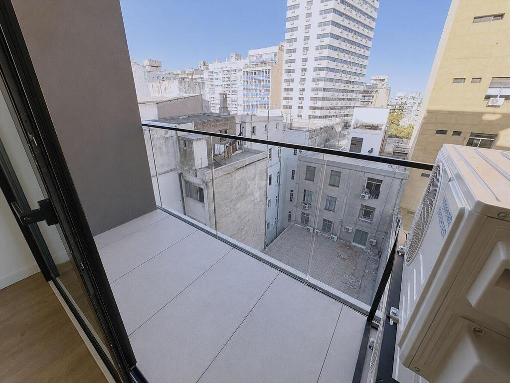VENTA APARTAMENTO CENTRO 1 DORMITORIO CON TERRAZA