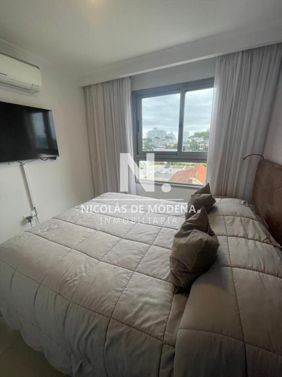 Apartamento de 1 dormitorio en Edificio con muy -