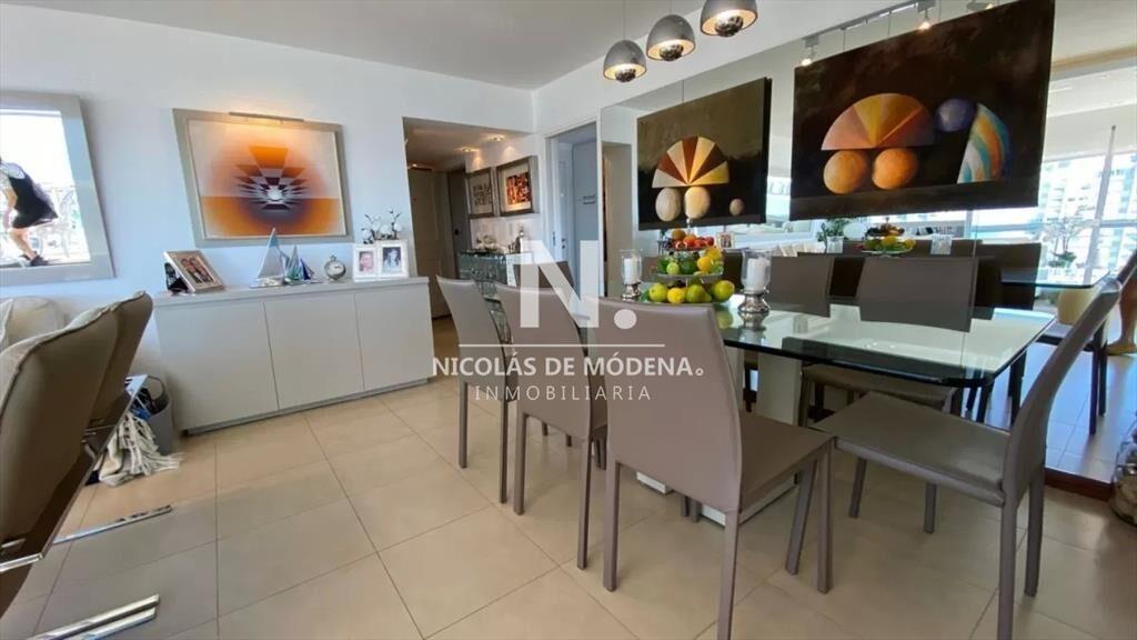 Vende departamento de 3 dormitorios, con en Punta