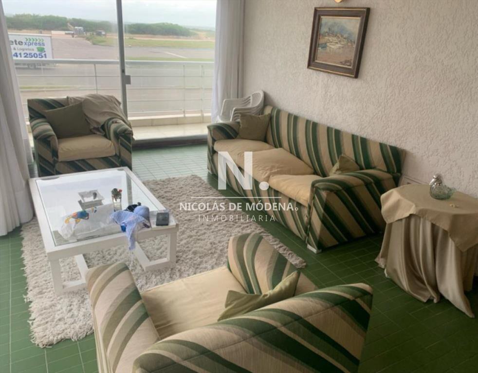 Vende apartamento en Brava, de 2 dormitorios