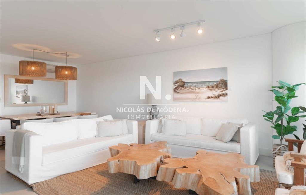 Departamento de 2 dormitorios + dep. en venta en