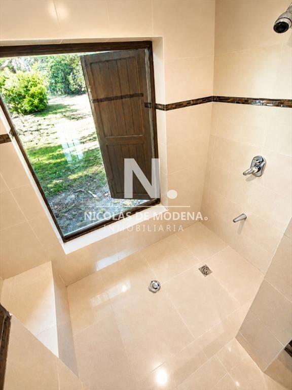 Espectacular chalet en zona residencial proximo a