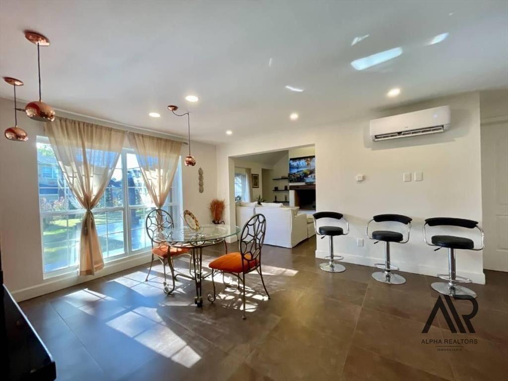 Impecable Residencia En Barrio Privado - Exclusiva Para...