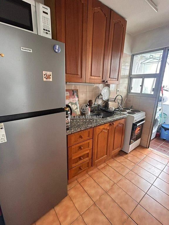 BERRO Y BARREIRO. PISO ALTO. BALCON. COCINA DEFINIDA, GC...