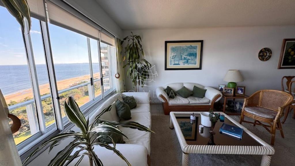 Apartamento con excelente vista plena frente a