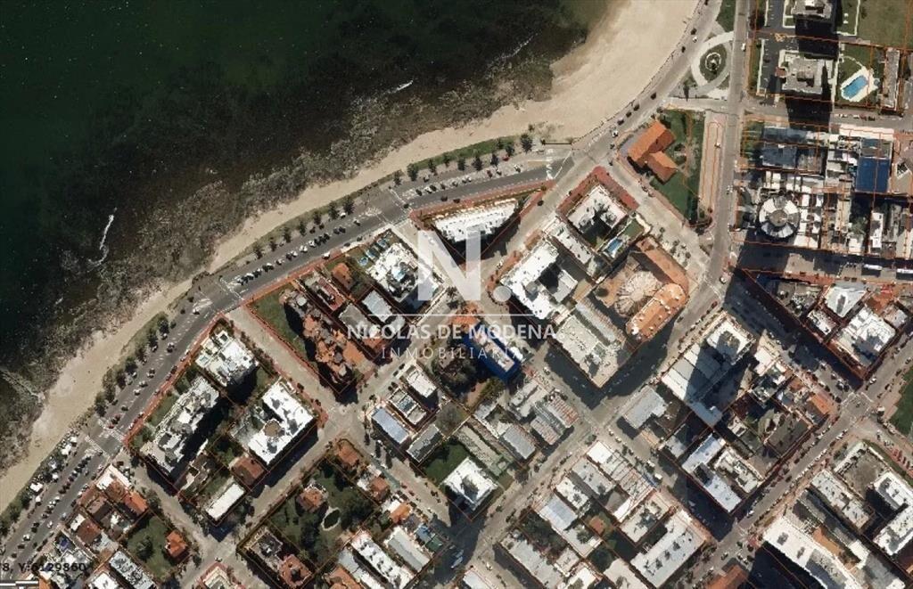 Terreno amplio con vista al mar