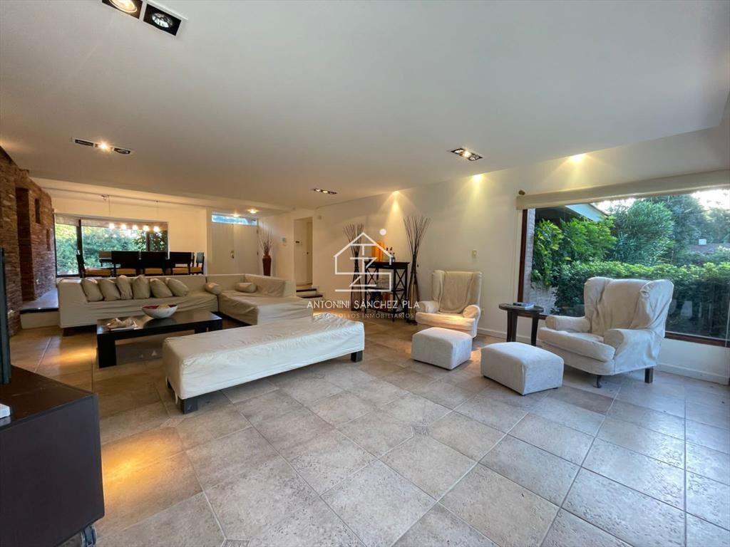 Magnifica residencia