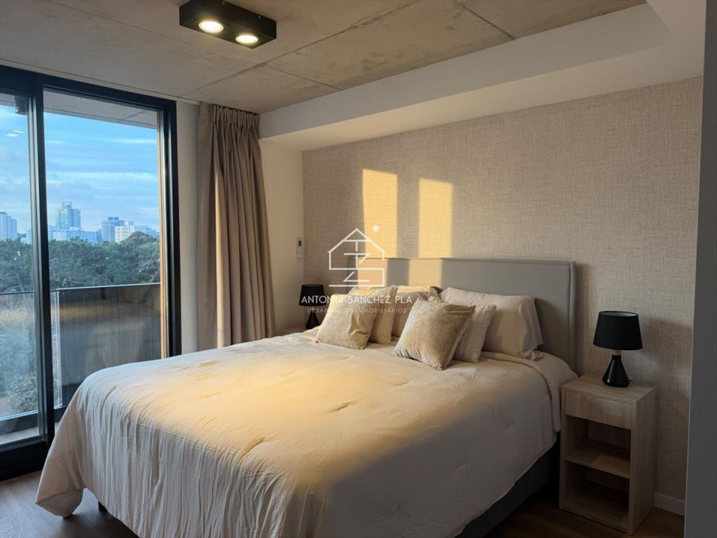 Apartamento en alquiler anual 2 dormitorios en Torres del E