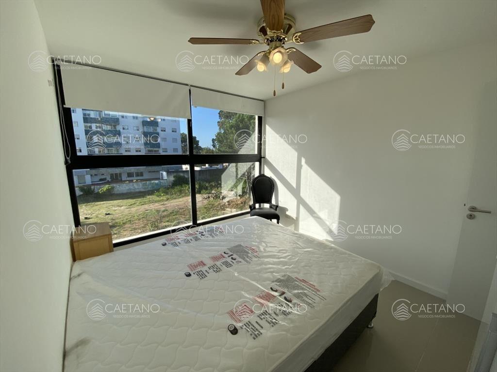 Alquiler de Apartamento 1 dormitorio en Av. Roosevelt, Mald