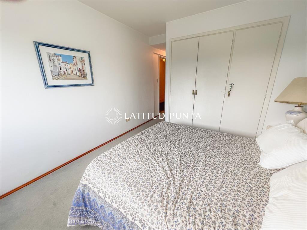 Apartamento en primera línea Mansa, 3 más